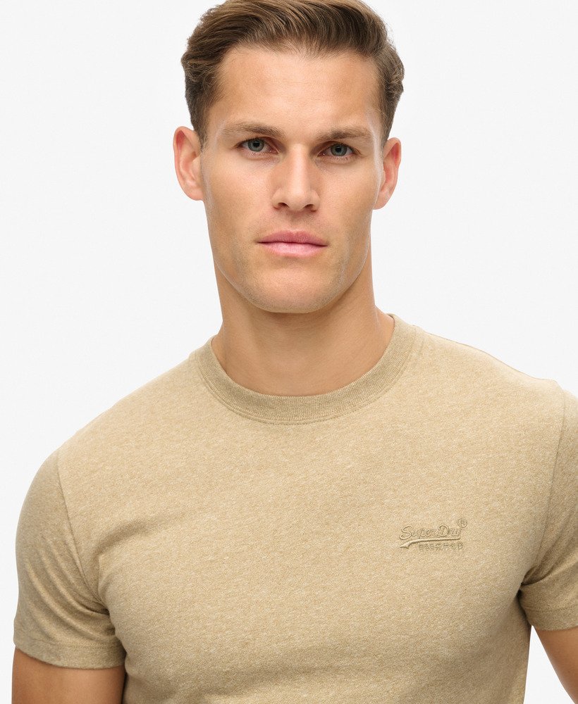 t-shirt met essential-logo van biologisch katoen in beige met bruine spikkels.