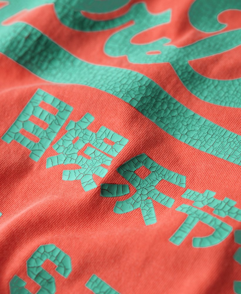 neon vintage logo t-shirt in diepzeekoraal