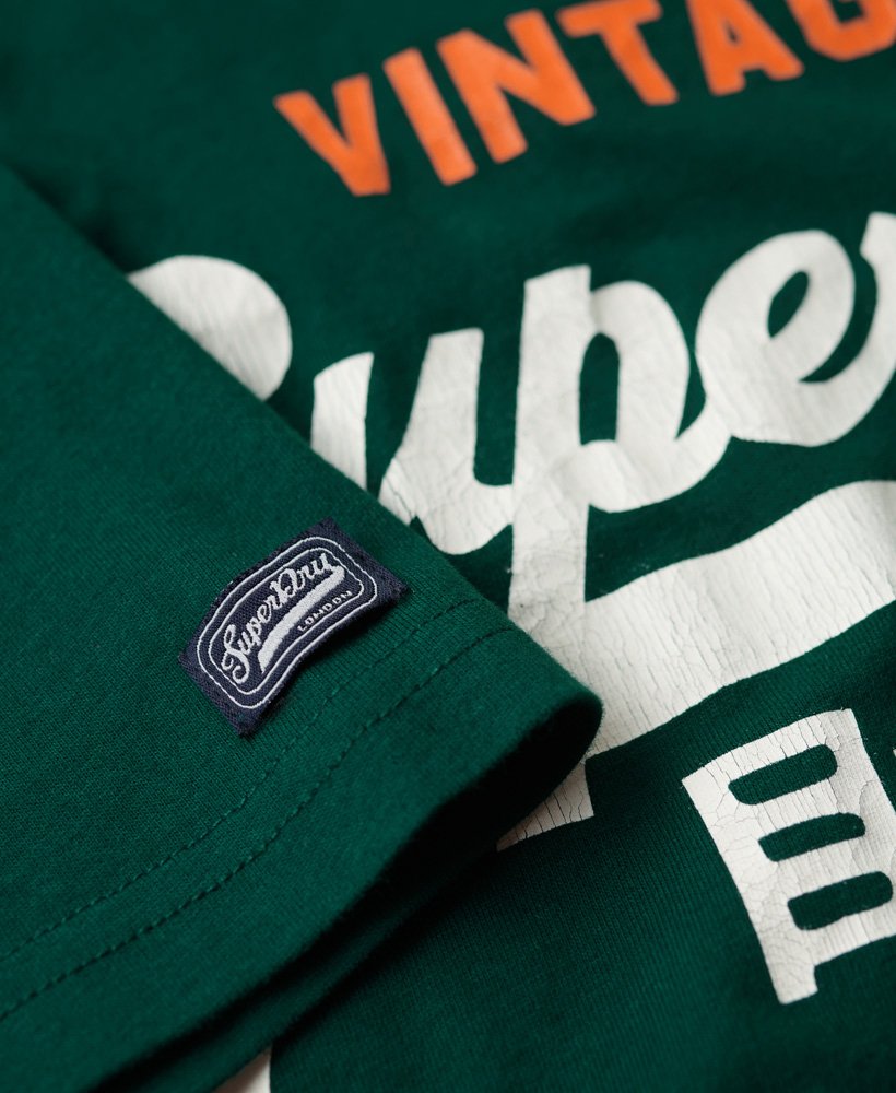 klassiek vintage logo t-shirt in dennengroen.