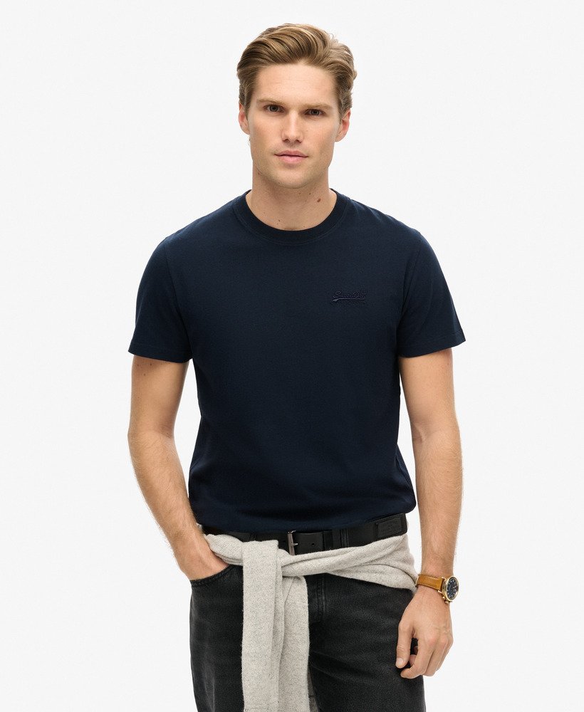 t-shirt met essential-logo van biologisch katoen in eclipse navy.