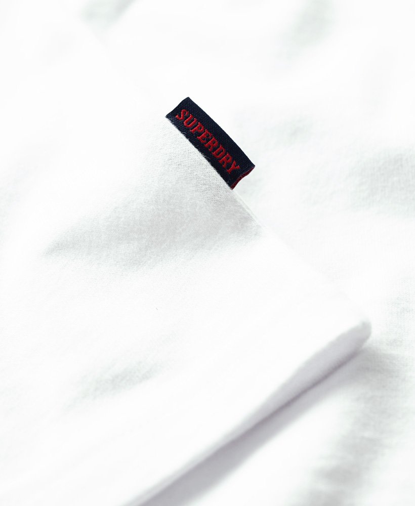 essential t-shirt met klein logo van biologisch katoen in opticoptic