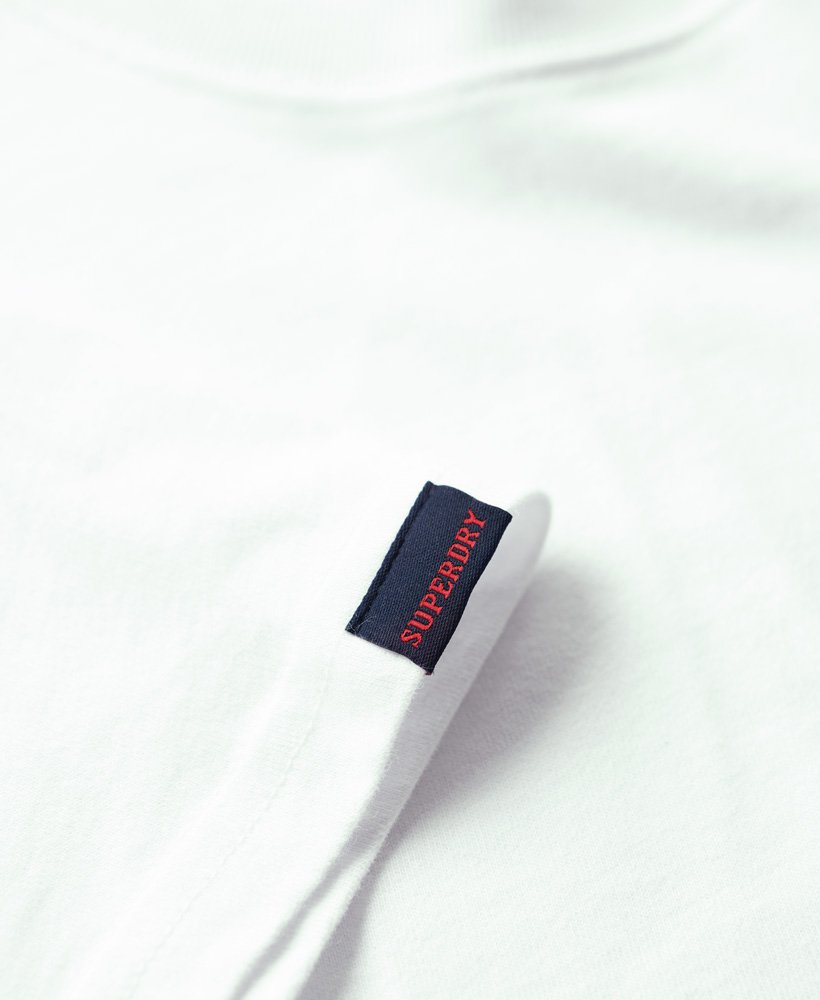 essential t-shirt met klein logo van biologisch katoen in opticoptic