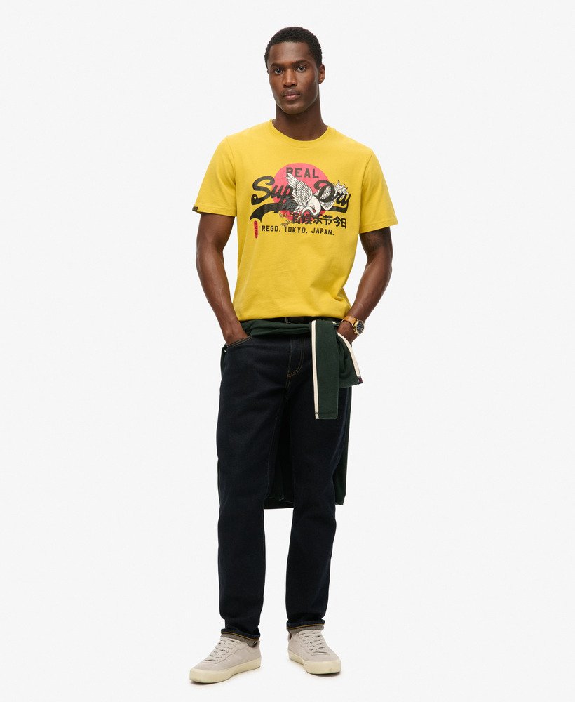 tokyo graphic t-shirt in oliegeel