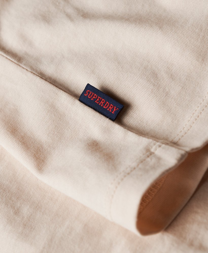 essential logo retro t-shirt in havermoutchilipeperrood
