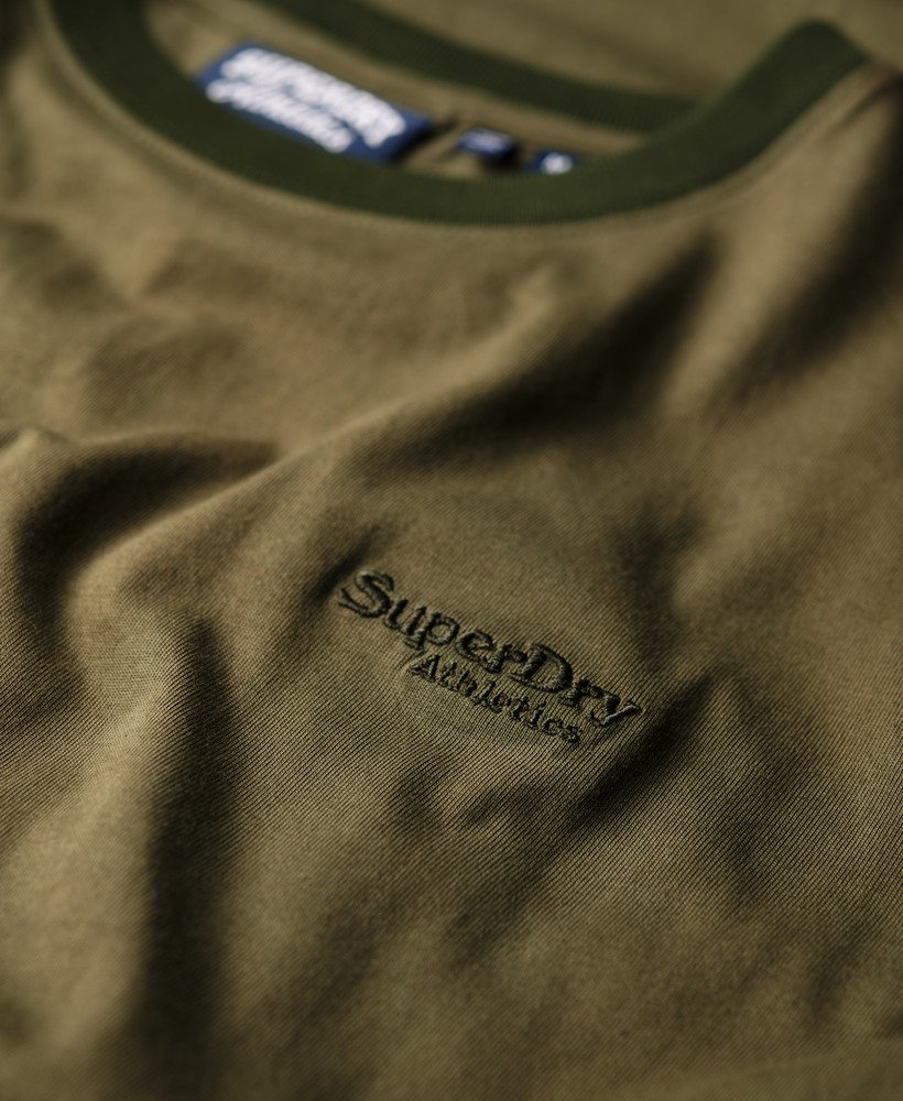 essential logo retro t-shirt in olijfgroenolijfgroen van overtollige goederen