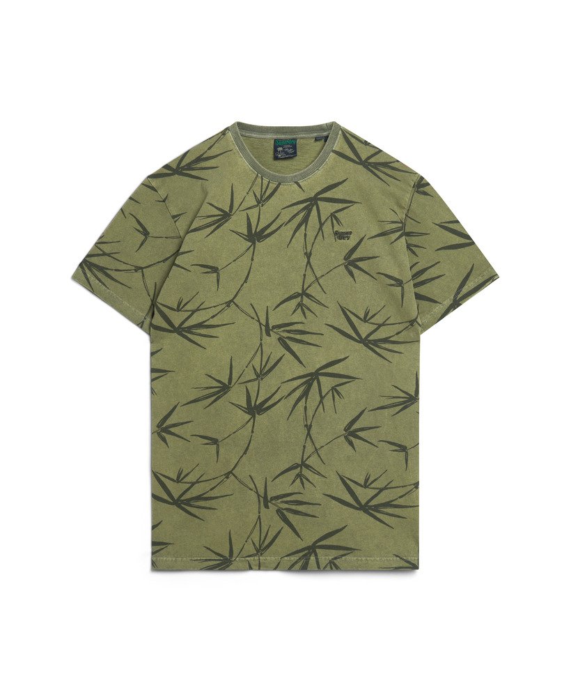 vintage t-shirt met overgeverfde print olijfgroen afkomstig uit een surplusvoorraad.