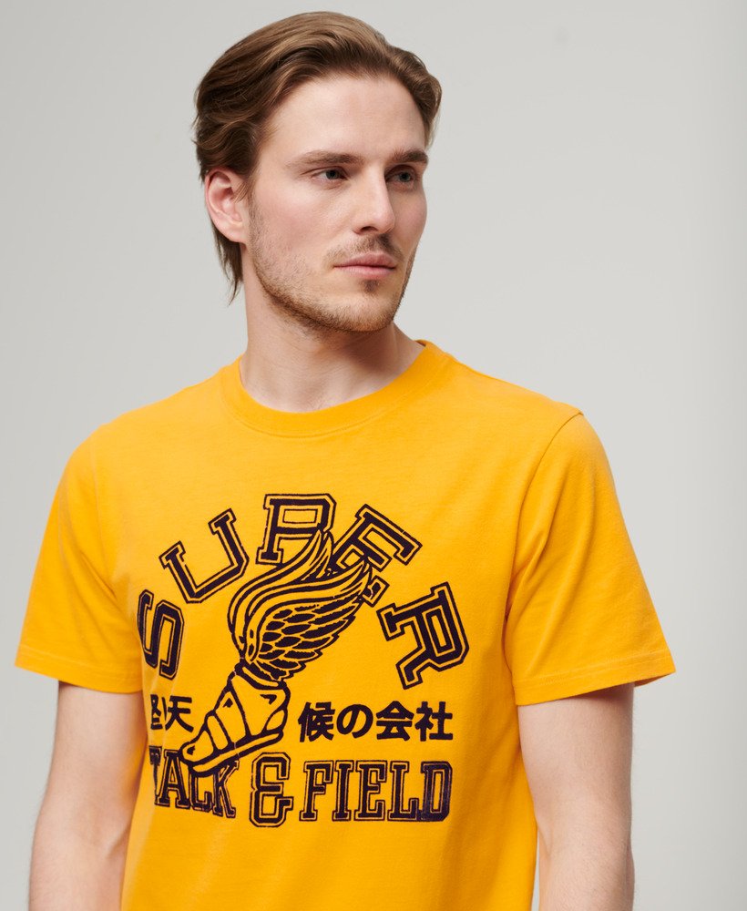 atletisch t-shirt met graphic print in utah gold