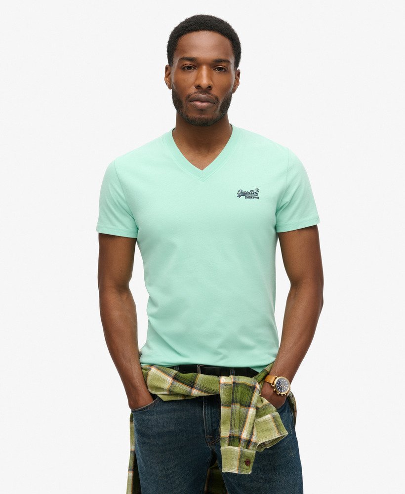 t-shirt met v-hals en essential-logo van biologisch katoen in spearmint lichtgroen.