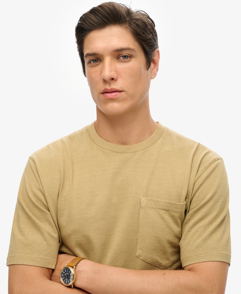 t-shirt met zakje en contrasterende stiksels in gewassen cappuccino.