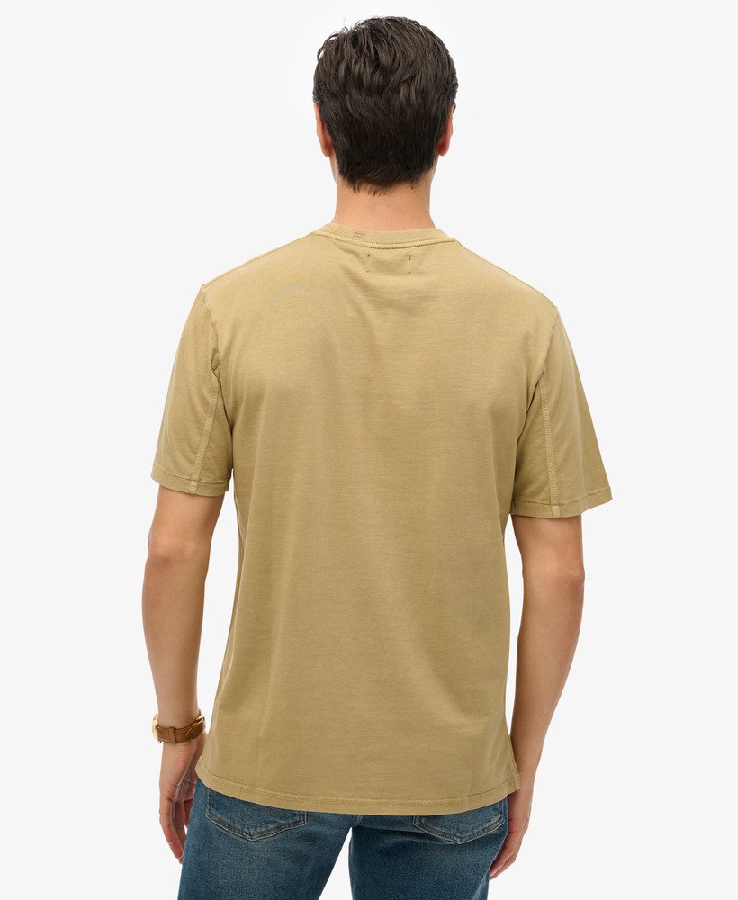 t-shirt met zakje en contrasterende stiksels in gewassen cappuccino.