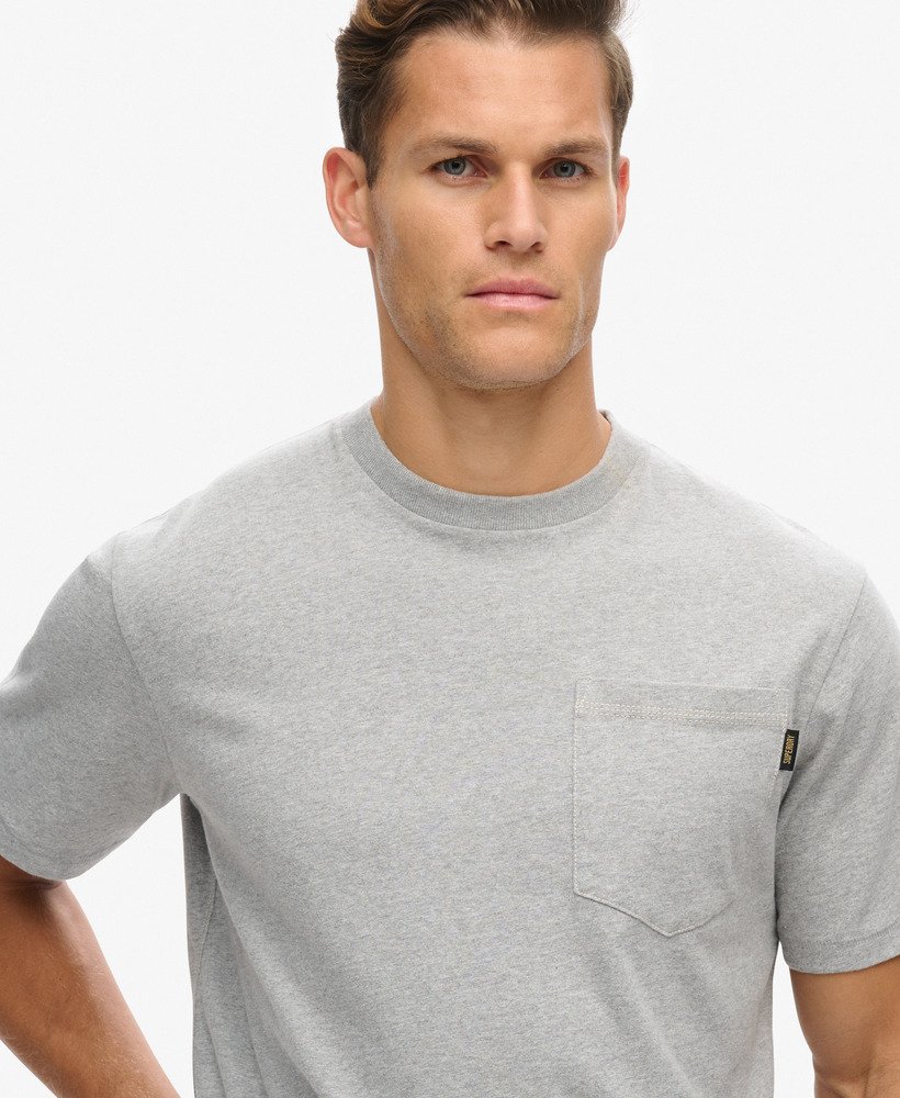 t-shirt met contrasterende stiksels op de borstzak in gewassen collegegrijs gemêleerd