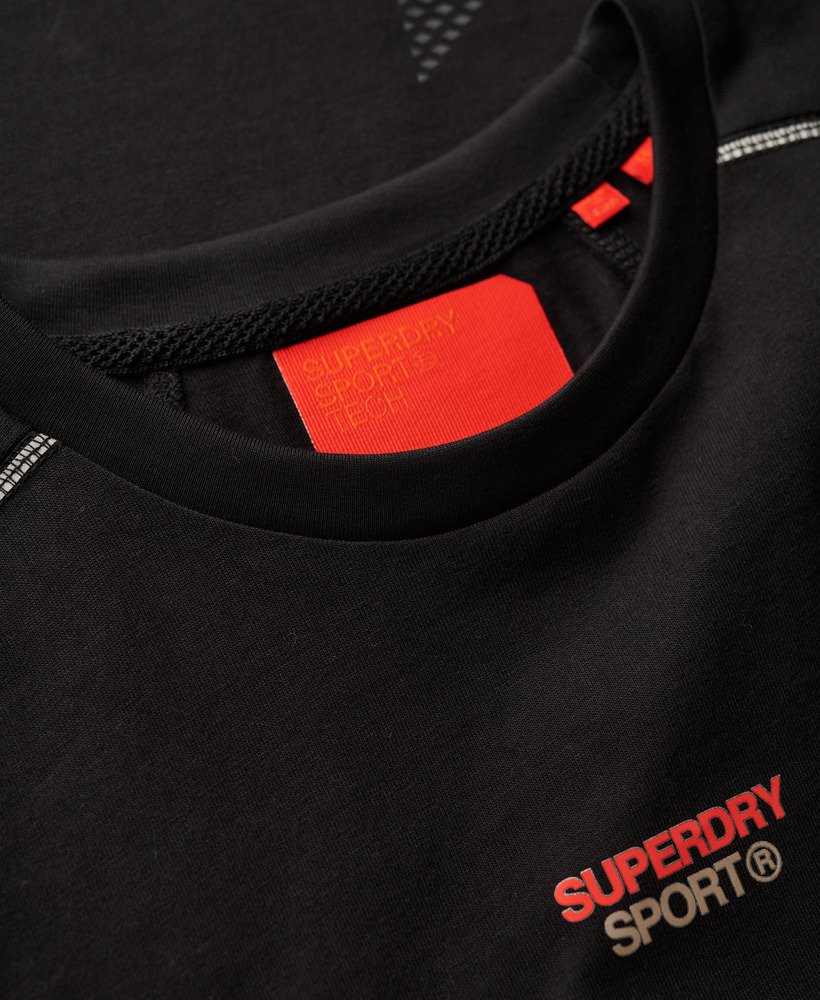 sport tech logo relaxed t-shirt in zwart