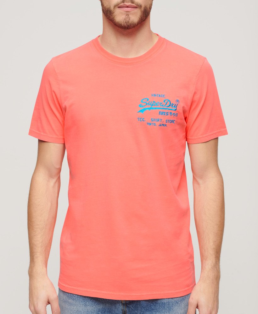 neon vintage logo t-shirt in neonrood