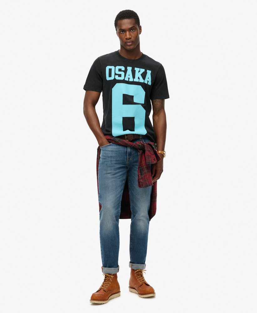 osaka 6 t-shirt met puffprint in gitzwart