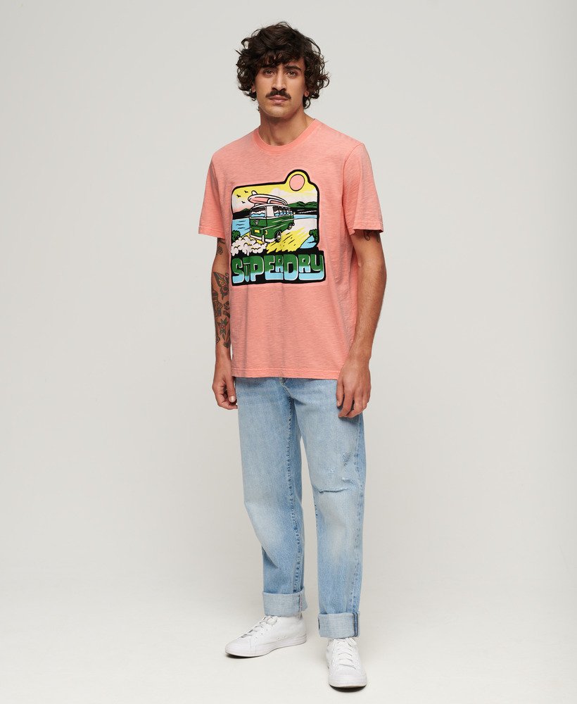 neon t-shirt met reisprint en losse pasvorm in perzikrozeamberkleurige structuur.