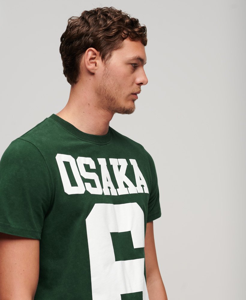 osaka 6 t-shirt met puffprint in emailgroen