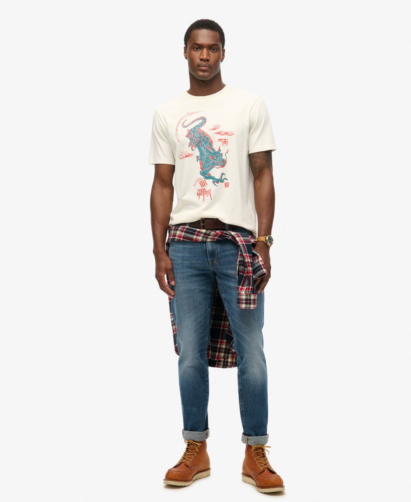 superdry x komodo kailash dragon t-shirt in nieuw krijtwit