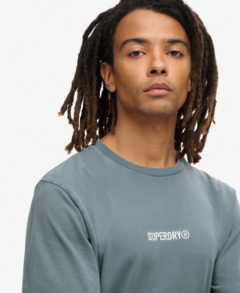 t-shirt met micrologo en losse pasvorm in stormachtig weerblauw.