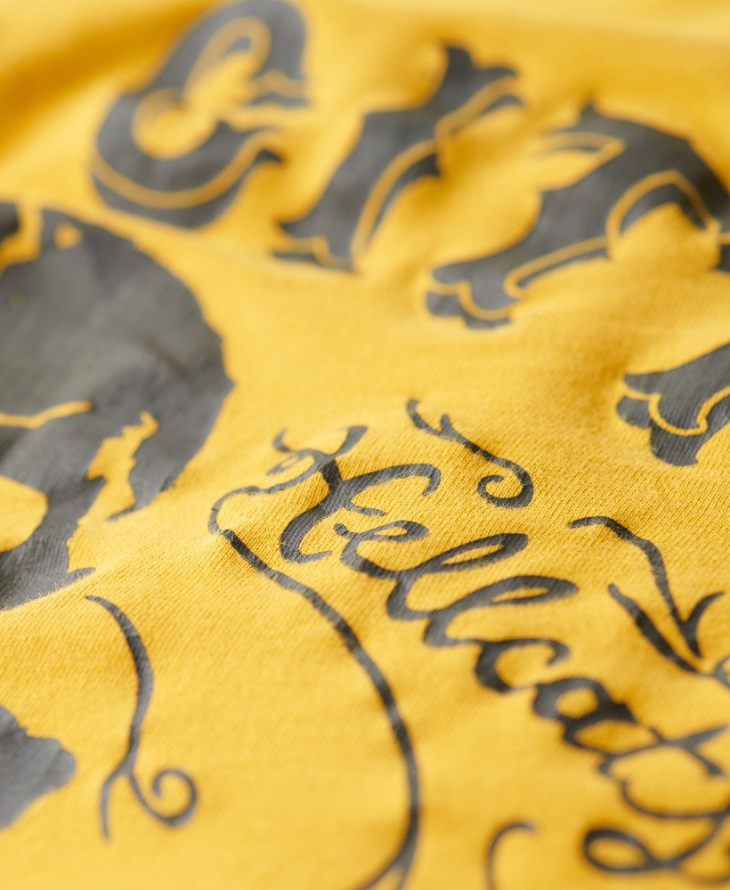 lo-fi punk graphic losvallend t-shirt in oliegeel