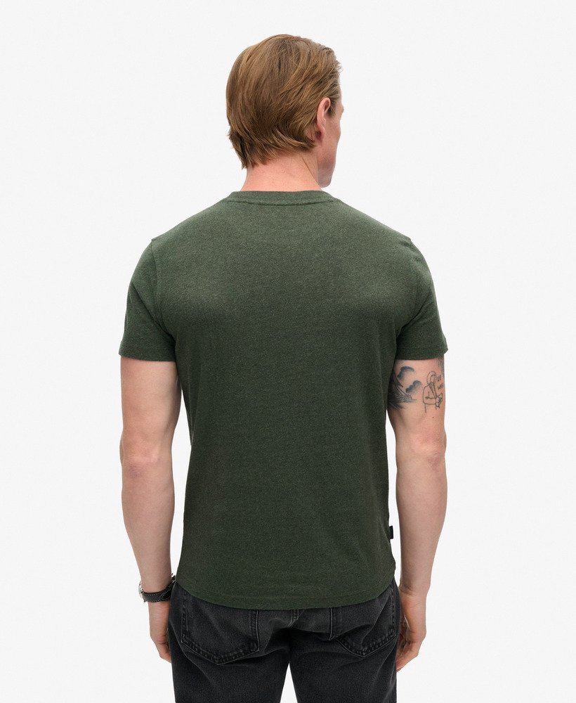 t-shirt met essential-logo van biologisch katoen in diep bosgroen gemêleerd.