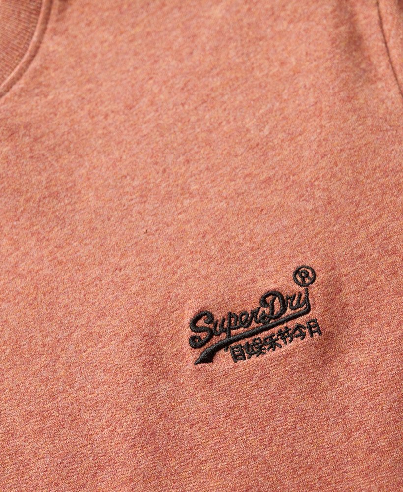 t-shirt met essential logo van biologisch katoen in fired orange grit.