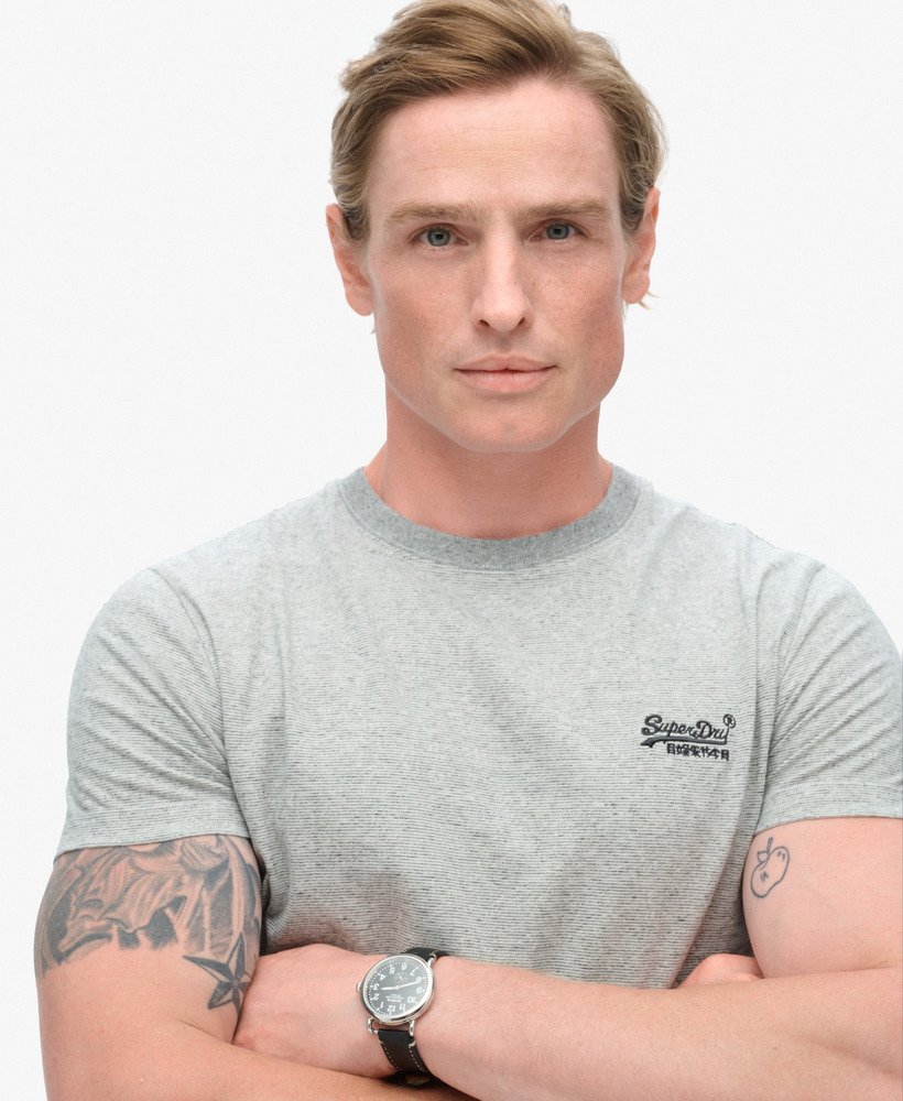 t-shirt met essential logo van biologisch katoen in lichtgrijs grindle feeder