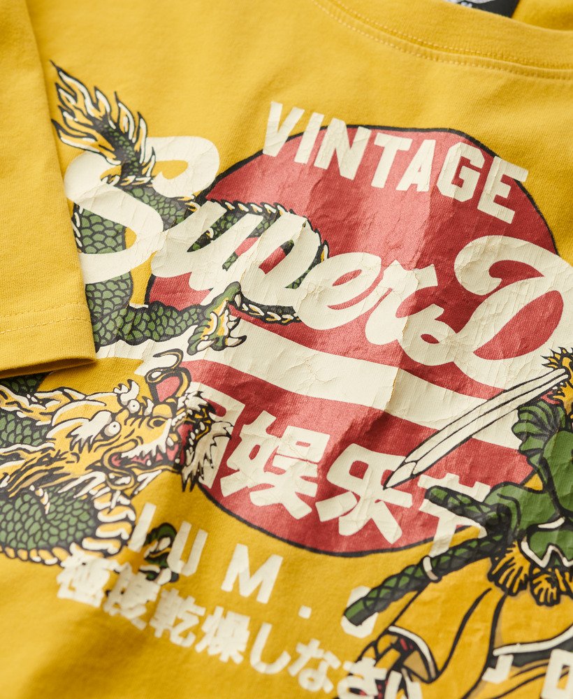tokyo graphic t-shirt in oliegeel