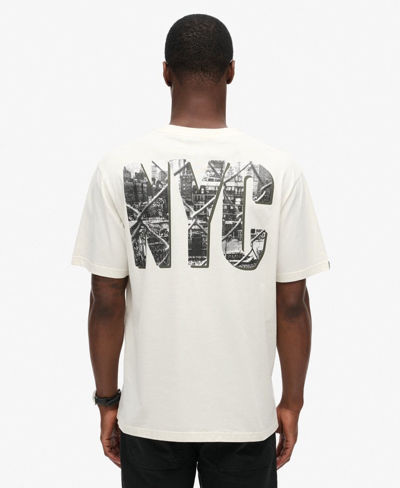 fotografisch skate-t-shirt met losse pasvorm in gebroken wit.