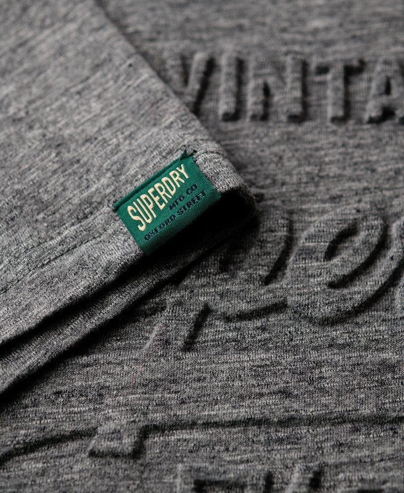 t-shirt met reliëfprint in surplus jetter charcoal grit.