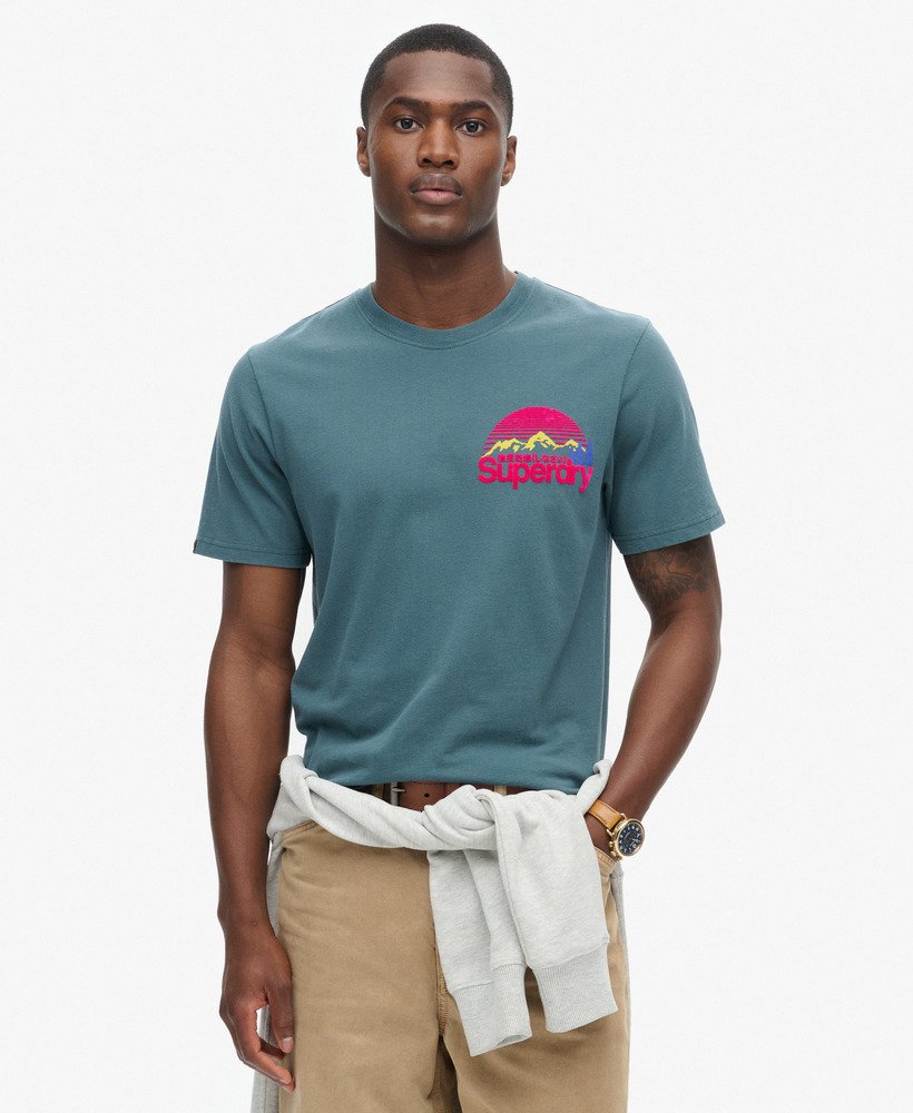 geweldig outdoor t-shirt met borstprint in stargazer blue