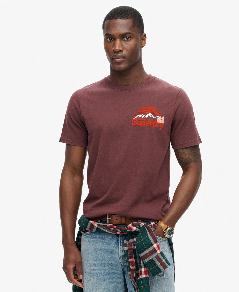 geweldig outdoor t-shirt met borstprint in rumrozijnenbruin.