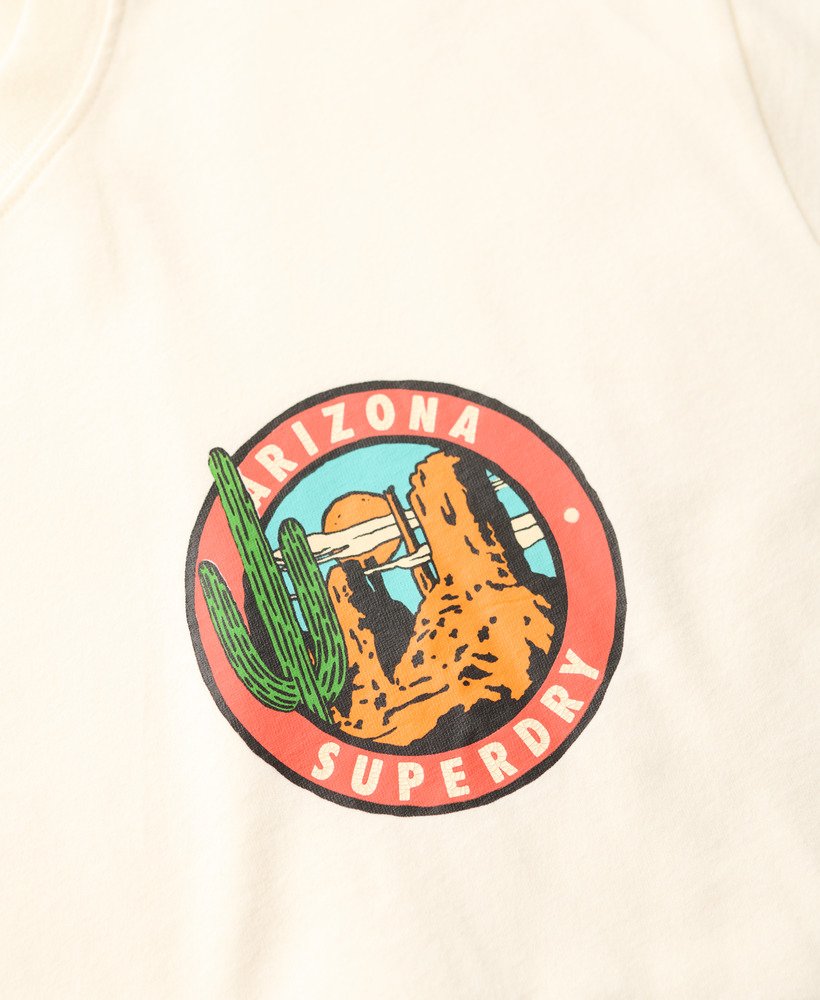 t-shirt met print van een reisansichtkaart op de borst in de kleur solitary star white.