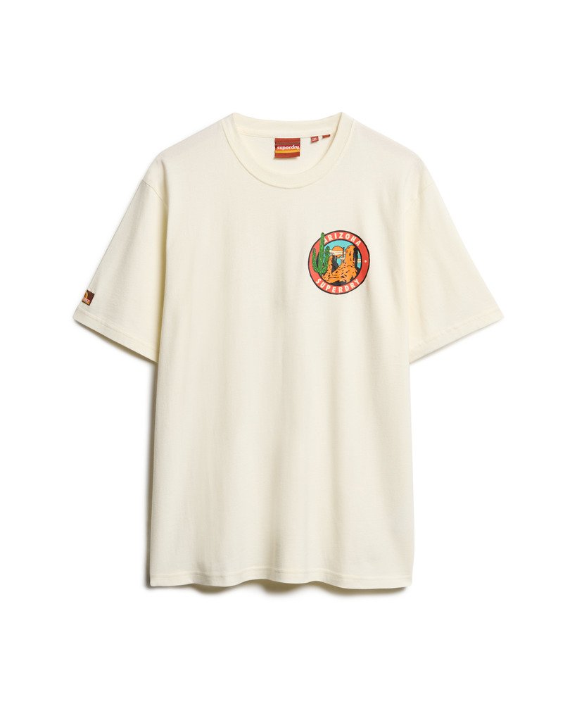 t-shirt met print van een reisansichtkaart op de borst in de kleur solitary star white.