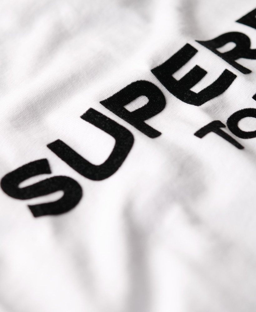 luxe sportief t-shirt met losse pasvorm in stralend wit.