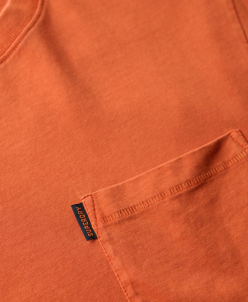 essential washed pocket t-shirt in washed autumn glaze brown