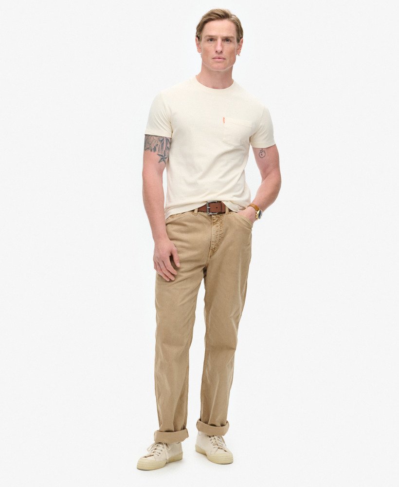 essential washed pocket t-shirt in washed chalk