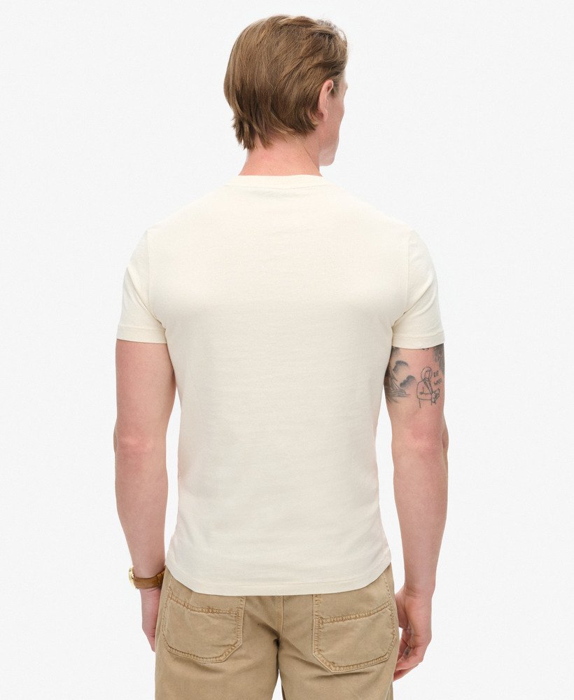 essential washed pocket t-shirt in washed chalk