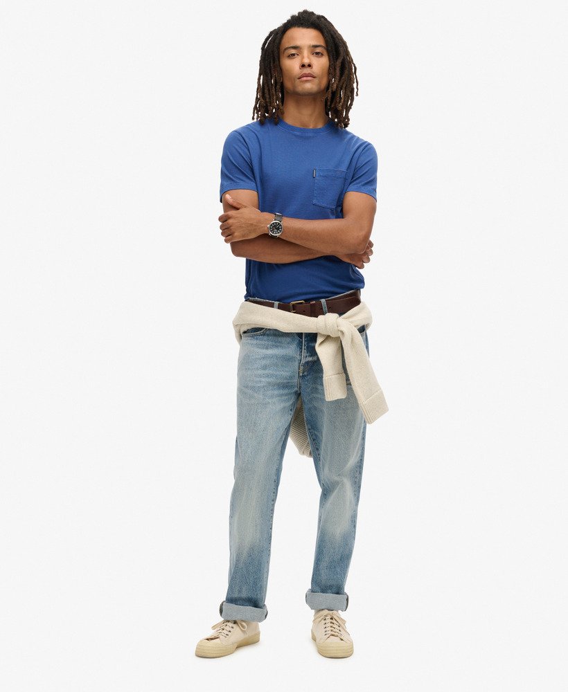 essential washed pocket t-shirt in washed supermarine navy