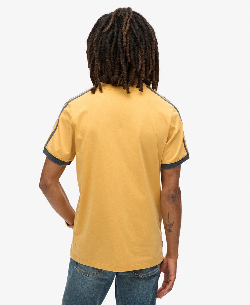 essential logo retro gestreept t-shirt in wintergoud