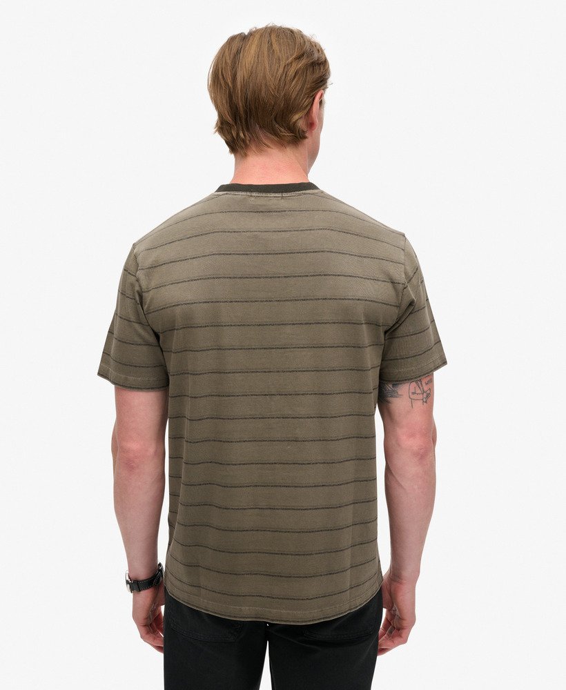 gestreept t-shirt met borstzak en textuur in gewassen morel brown stripe