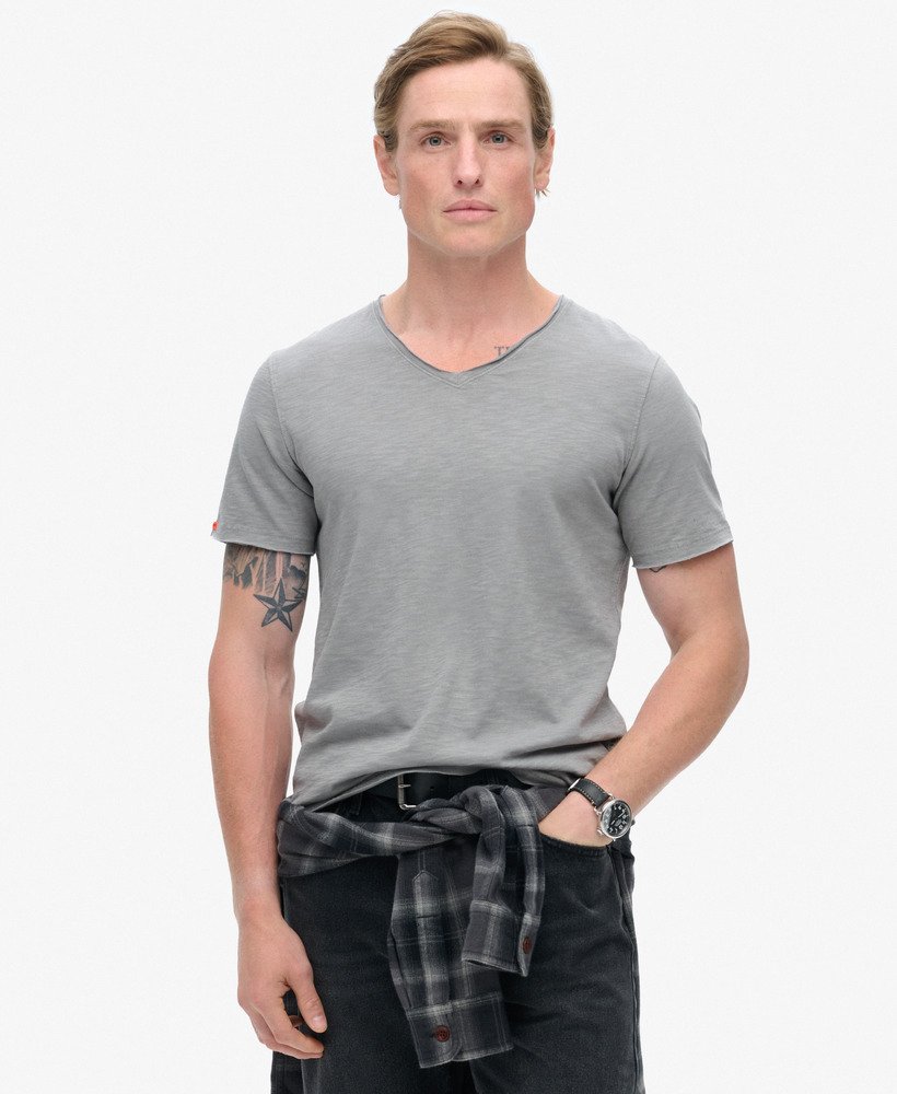 t-shirt met v-hals en rafelige rand in steeple grey