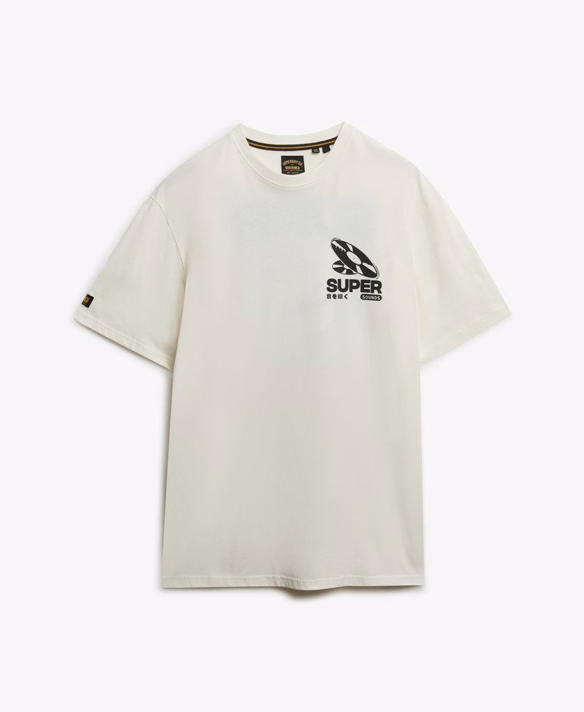 Oversized T-shirt van een platenlabel