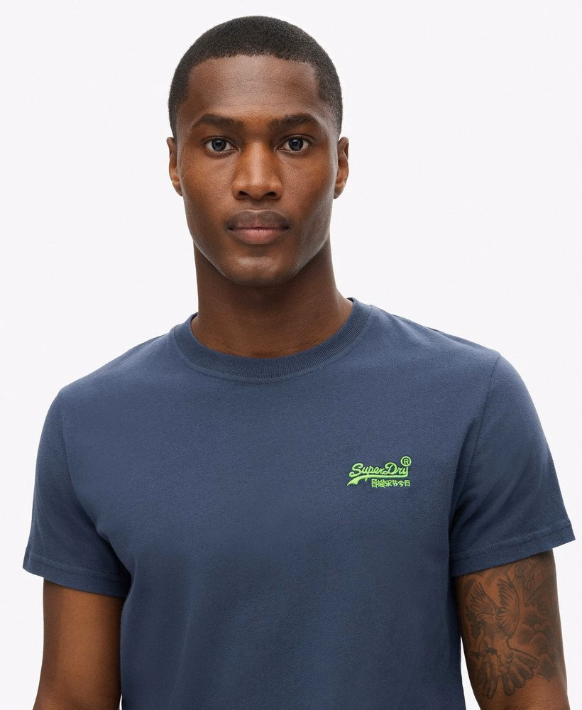 T-shirt van biologisch katoen met Essential-logo