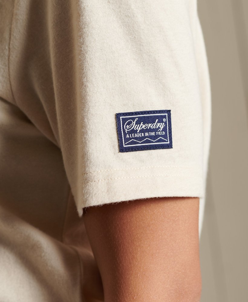 vintage logo regenboog t-shirt in havermoutkleur.