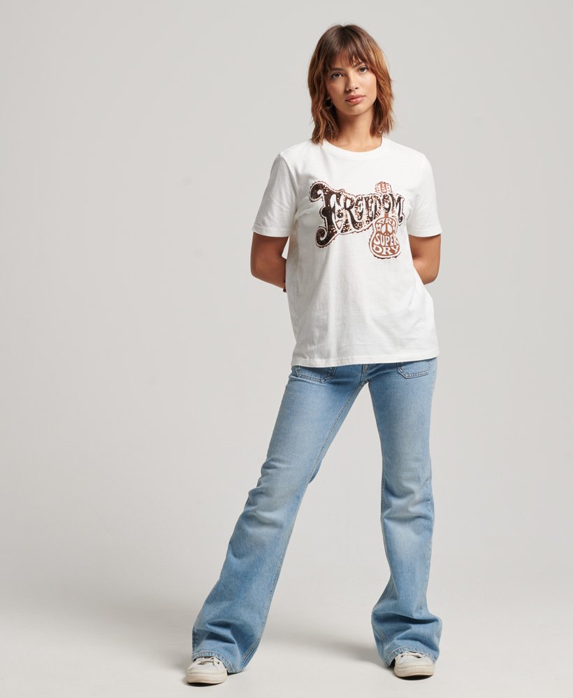 vintage t-shirt met versieringen in nieuw krijt
