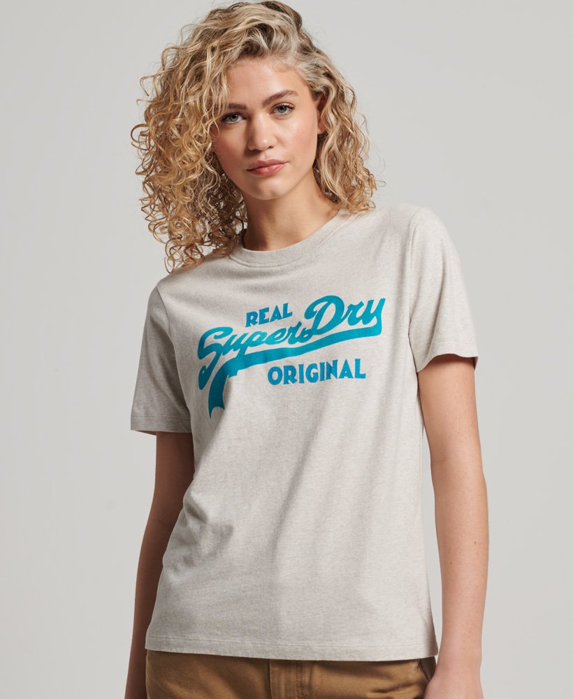 vintage t-shirt van biologisch katoen met logo en opdruk in havermoutkleur.