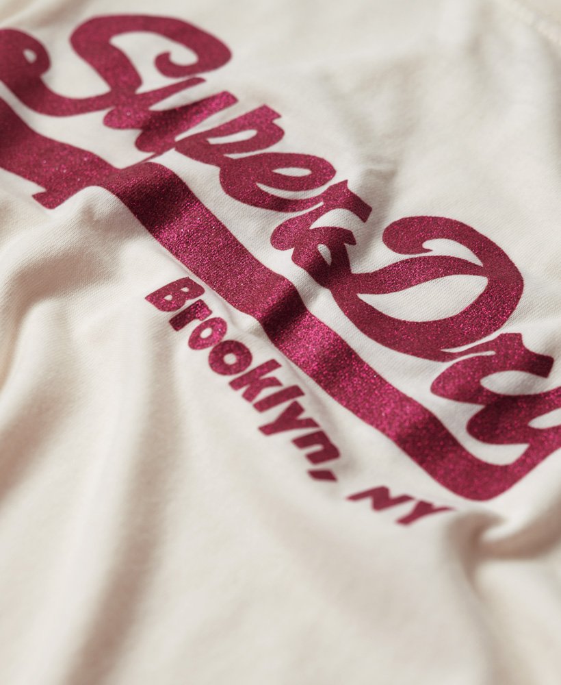 versierd vintage logo t-shirt in gebroken wit desert bone