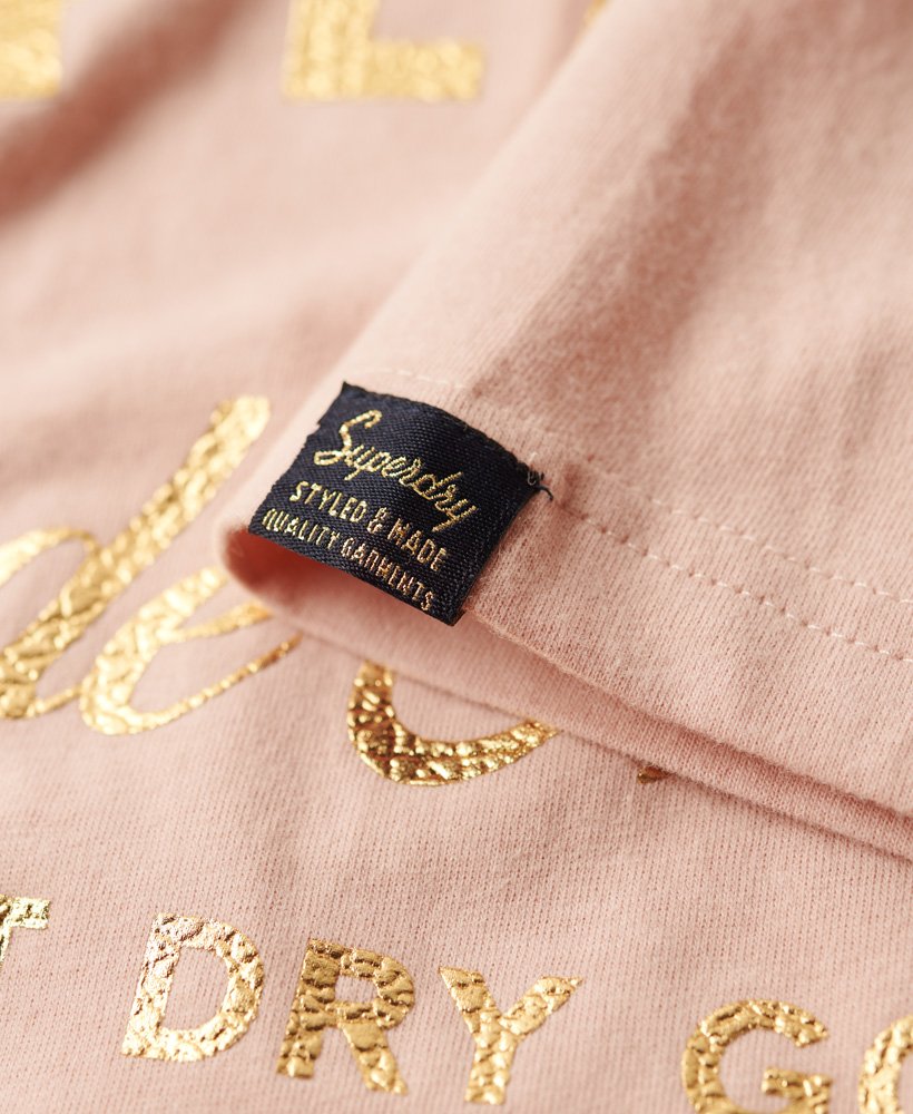 luxe metallic logo t-shirt in vintage blushroze