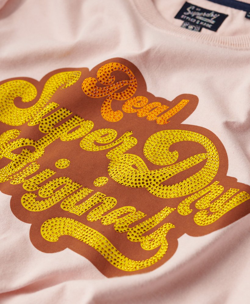 t-shirt met metallic logo in jaren 70-stijl in somon pink marl.