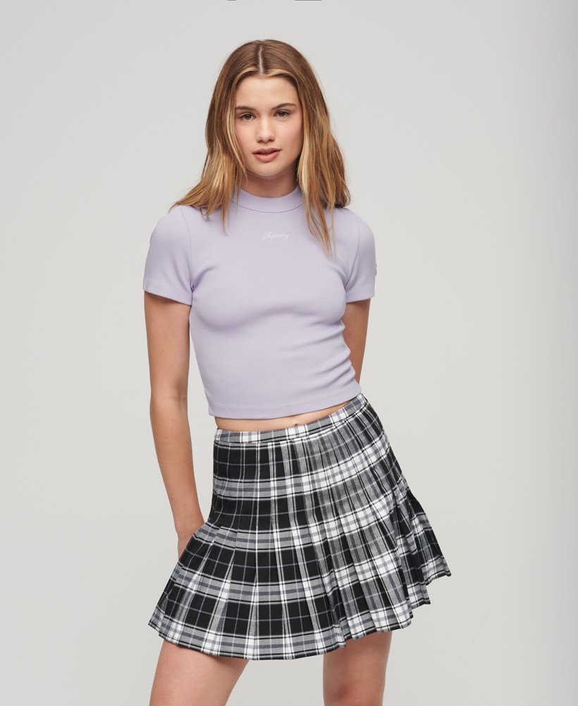 geborduurd cropped t-shirt van biologisch katoen in cosmic sky purple.